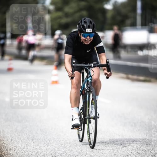 16.08.2026 - KN Förde Triathlon 2026 H.Heesch http://msf.ph/oto/9989128 16.08.2026 13:18:57 Radfahren 565, 704, 719, 725 meine-sportfotos.de