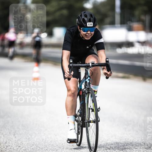 16.08.2026 - KN Förde Triathlon 2026 H.Heesch http://msf.ph/oto/9989131 16.08.2026 13:18:57 Radfahren 565, 704, 719, 725 meine-sportfotos.de