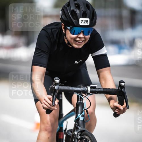 16.08.2026 - KN Förde Triathlon 2026 H.Heesch http://msf.ph/oto/9989144 16.08.2026 13:18:58 Radfahren 565, 704, 719, 725 meine-sportfotos.de