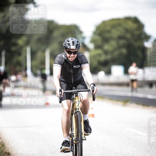 16.08.2026 - KN Förde Triathlon 2026 H.Heesch http://msf.ph/oto/9989147 16.08.2026 13:19:11 Radfahren 579 meine-sportfotos.de