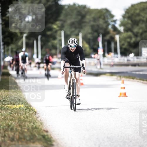 16.08.2026 - KN Förde Triathlon 2026 H.Heesch http://msf.ph/oto/9989165 16.08.2026 13:19:14 Radfahren 579 meine-sportfotos.de