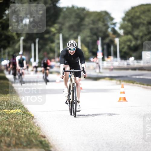 16.08.2026 - KN Förde Triathlon 2026 H.Heesch http://msf.ph/oto/9989166 16.08.2026 13:19:14 Radfahren 579 meine-sportfotos.de