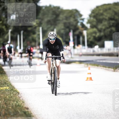 16.08.2026 - KN Förde Triathlon 2026 H.Heesch http://msf.ph/oto/9989169 16.08.2026 13:19:14 Radfahren 579 meine-sportfotos.de