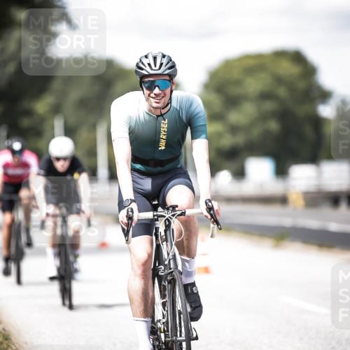 16.08.2026 - KN Förde Triathlon 2026 H.Heesch http://msf.ph/oto/9989193 16.08.2026 13:19:21 Radfahren 600, 706, 713, 714 meine-sportfotos.de
