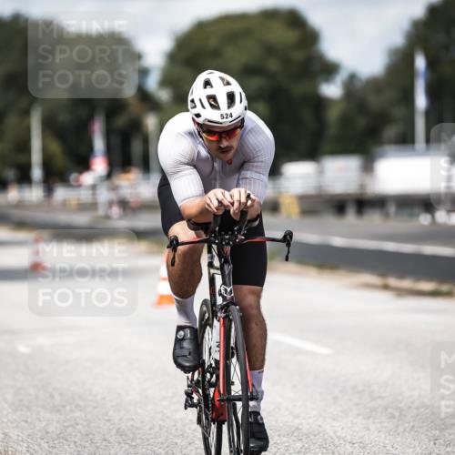 16.08.2026 - KN Förde Triathlon 2026 H.Heesch http://msf.ph/oto/9989210 16.08.2026 13:19:25 Radfahren 713, 714, 735 meine-sportfotos.de