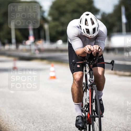 16.08.2026 - KN Förde Triathlon 2026 H.Heesch http://msf.ph/oto/9989214 16.08.2026 13:19:25 Radfahren 713, 714, 735 meine-sportfotos.de
