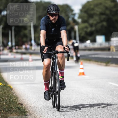 16.08.2026 - KN Förde Triathlon 2026 H.Heesch http://msf.ph/oto/9989225 16.08.2026 13:19:28 Radfahren 574, 701, 716, 735 meine-sportfotos.de