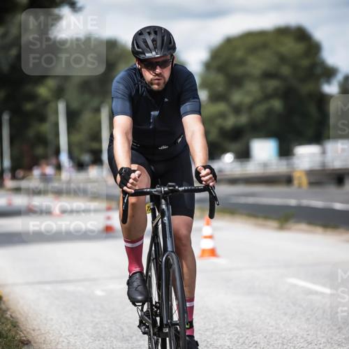 16.08.2026 - KN Förde Triathlon 2026 H.Heesch http://msf.ph/oto/9989230 16.08.2026 13:19:28 Radfahren 574, 701, 716, 735 meine-sportfotos.de