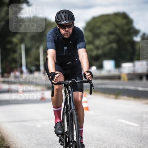 16.08.2026 - KN Förde Triathlon 2026 H.Heesch http://msf.ph/oto/9989231 16.08.2026 13:19:28 Radfahren 574, 701, 716, 735 meine-sportfotos.de