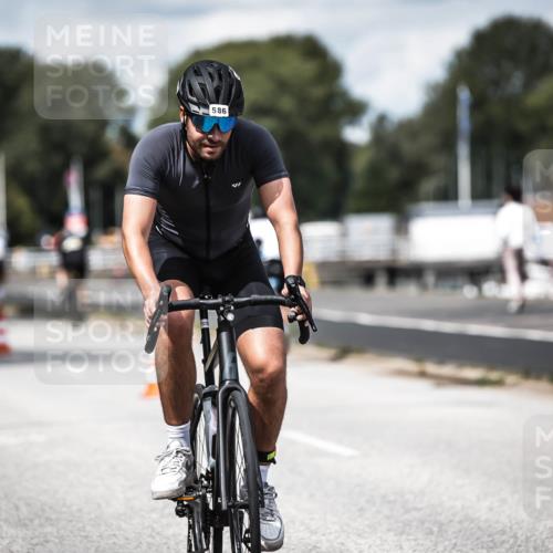 16.08.2026 - KN Förde Triathlon 2026 H.Heesch http://msf.ph/oto/9989272 16.08.2026 13:19:43 Radfahren 576, 586, 605 meine-sportfotos.de
