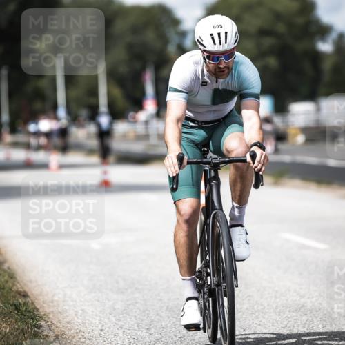 16.08.2026 - KN Förde Triathlon 2026 H.Heesch http://msf.ph/oto/9989287 16.08.2026 13:19:48 Radfahren 576, 605 meine-sportfotos.de