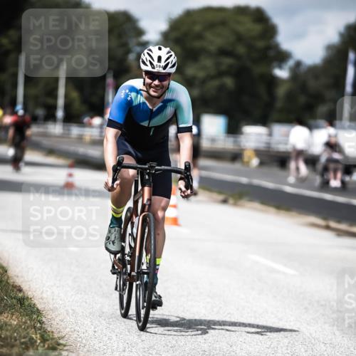 16.08.2026 - KN Förde Triathlon 2026 H.Heesch http://msf.ph/oto/9989289 16.08.2026 13:19:56 Radfahren 553, 594, 612, 733 meine-sportfotos.de