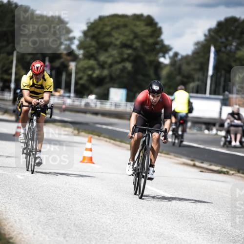 16.08.2026 - KN Förde Triathlon 2026 H.Heesch http://msf.ph/oto/9989315 16.08.2026 13:20:01 Radfahren 562, 709, 723, 733, 737 meine-sportfotos.de