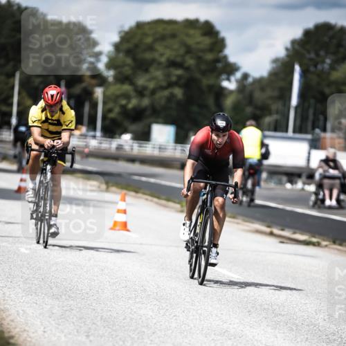 16.08.2026 - KN Förde Triathlon 2026 H.Heesch http://msf.ph/oto/9989316 16.08.2026 13:20:01 Radfahren 562, 709, 723, 733, 737 meine-sportfotos.de