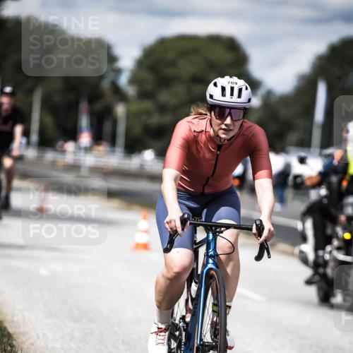 16.08.2026 - KN Förde Triathlon 2026 H.Heesch http://msf.ph/oto/9989346 16.08.2026 13:20:05 Radfahren 532, 562, 591, 709, 723, 737 meine-sportfotos.de