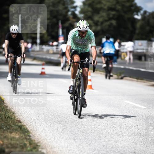 16.08.2026 - KN Förde Triathlon 2026 H.Heesch http://msf.ph/oto/9989369 16.08.2026 13:20:27 Radfahren 556 meine-sportfotos.de