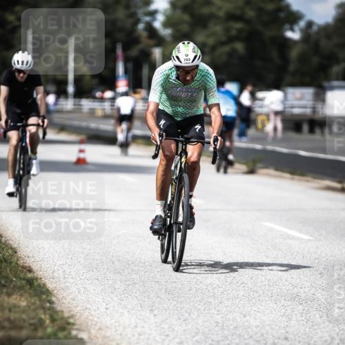 16.08.2026 - KN Förde Triathlon 2026 H.Heesch http://msf.ph/oto/9989371 16.08.2026 13:20:27 Radfahren 556 meine-sportfotos.de
