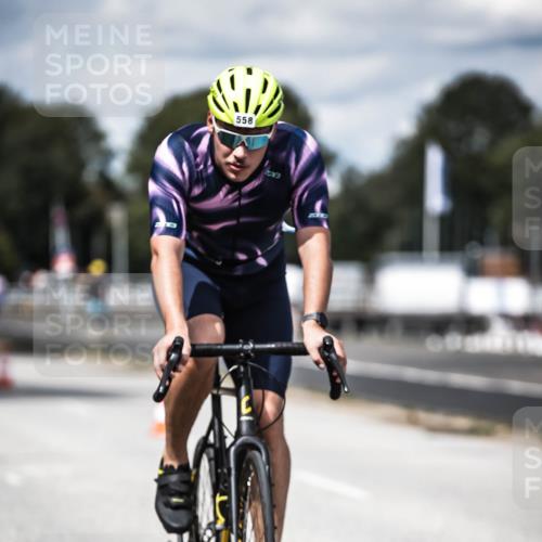 16.08.2026 - KN Förde Triathlon 2026 H.Heesch http://msf.ph/oto/9989400 16.08.2026 13:20:49 Radfahren 581, 589 meine-sportfotos.de