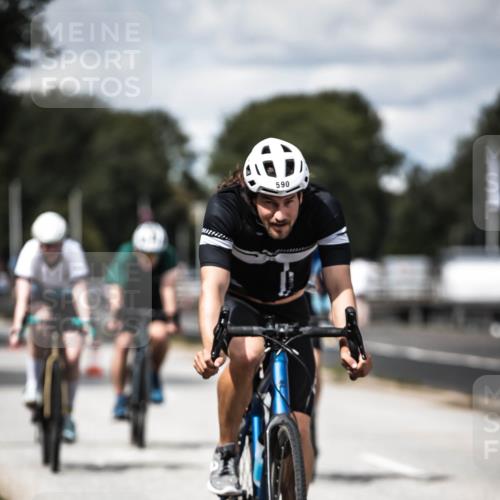 16.08.2026 - KN Förde Triathlon 2026 H.Heesch http://msf.ph/oto/9989422 16.08.2026 13:20:56 Radfahren 544, 581, 589, 602, 607, 720 meine-sportfotos.de