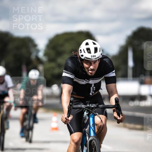 16.08.2026 - KN Förde Triathlon 2026 H.Heesch http://msf.ph/oto/9989426 16.08.2026 13:20:56 Radfahren 544, 581, 589, 602, 607, 720 meine-sportfotos.de