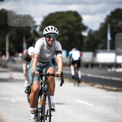 16.08.2026 - KN Förde Triathlon 2026 H.Heesch http://msf.ph/oto/9989462 16.08.2026 13:21:04 Radfahren 568, 572, 578, 596, 722, 729, 746 meine-sportfotos.de