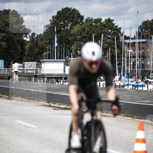 16.08.2026 - KN Förde Triathlon 2026 H.Heesch http://msf.ph/oto/9989476 16.08.2026 13:21:05 Radfahren 568, 572, 578, 596, 722, 729, 746 meine-sportfotos.de