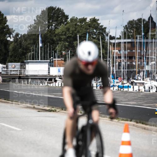 16.08.2026 - KN Förde Triathlon 2026 H.Heesch http://msf.ph/oto/9989477 16.08.2026 13:21:05 Radfahren 568, 572, 578, 596, 722, 729, 746 meine-sportfotos.de