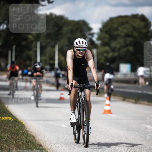 16.08.2026 - KN Förde Triathlon 2026 H.Heesch http://msf.ph/oto/9989501 16.08.2026 13:21:17 Radfahren 592, 597, 603, 608, 703 meine-sportfotos.de