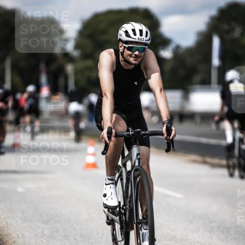 16.08.2026 - KN Förde Triathlon 2026 H.Heesch http://msf.ph/oto/9989514 16.08.2026 13:21:18 Radfahren 592, 597, 603, 608, 703 meine-sportfotos.de