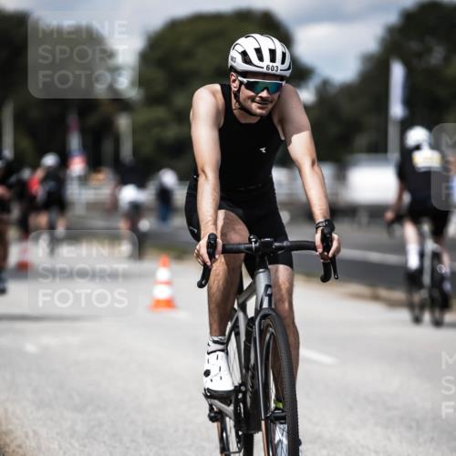 16.08.2026 - KN Förde Triathlon 2026 H.Heesch http://msf.ph/oto/9989515 16.08.2026 13:21:18 Radfahren 592, 597, 603, 608, 703 meine-sportfotos.de