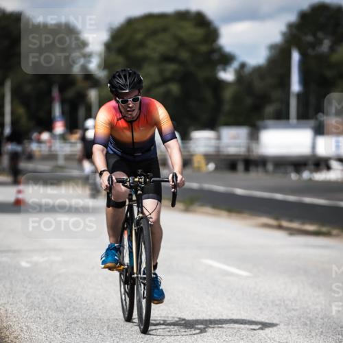 16.08.2026 - KN Förde Triathlon 2026 H.Heesch http://msf.ph/oto/9989539 16.08.2026 13:21:21 Radfahren 592, 603, 703 meine-sportfotos.de