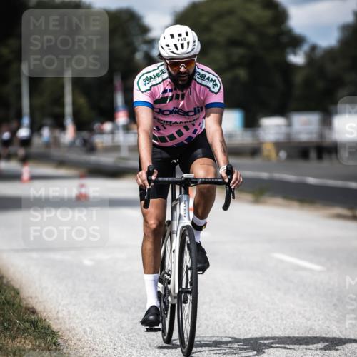 16.08.2026 - KN Förde Triathlon 2026 H.Heesch http://msf.ph/oto/9989556 16.08.2026 13:21:34 Radfahren 538, 718, 736 meine-sportfotos.de