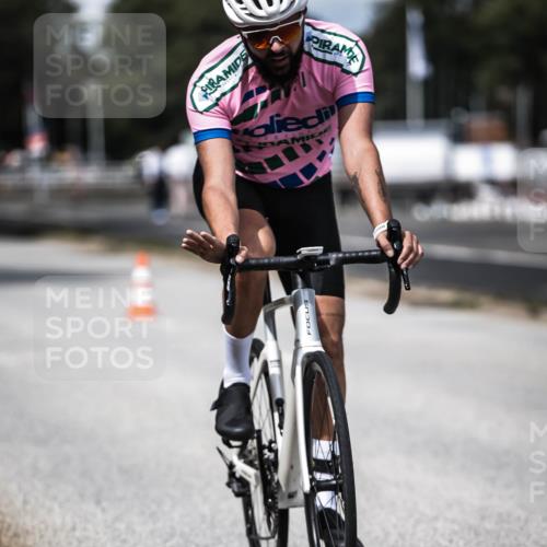 16.08.2026 - KN Förde Triathlon 2026 H.Heesch http://msf.ph/oto/9989565 16.08.2026 13:21:34 Radfahren 538, 718, 736 meine-sportfotos.de