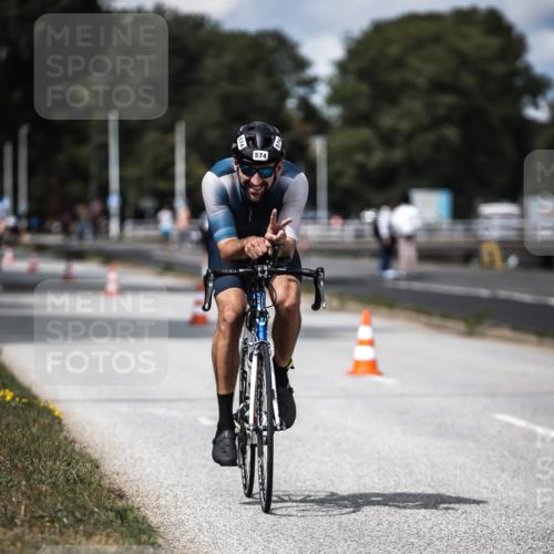 16.08.2026 - KN Förde Triathlon 2026 H.Heesch http://msf.ph/oto/9989597 16.08.2026 13:21:45 Radfahren 595, 704, 705, 730 meine-sportfotos.de