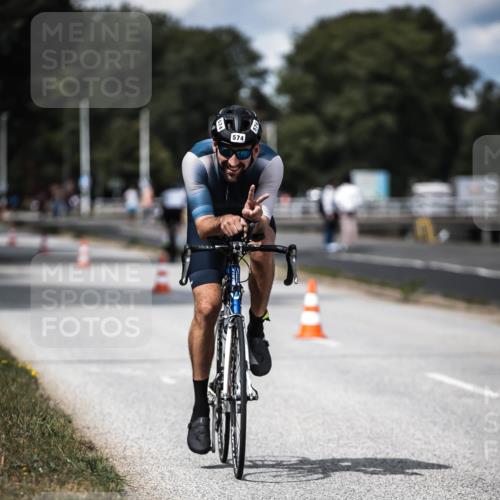 16.08.2026 - KN Förde Triathlon 2026 H.Heesch http://msf.ph/oto/9989599 16.08.2026 13:21:45 Radfahren 595, 704, 705, 730 meine-sportfotos.de