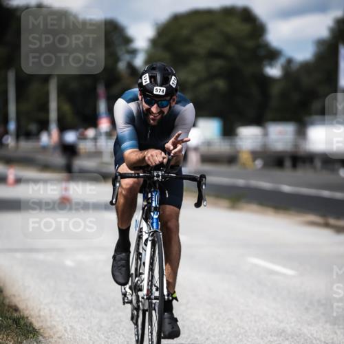 16.08.2026 - KN Förde Triathlon 2026 H.Heesch http://msf.ph/oto/9989604 16.08.2026 13:21:45 Radfahren 595, 704, 705, 730 meine-sportfotos.de