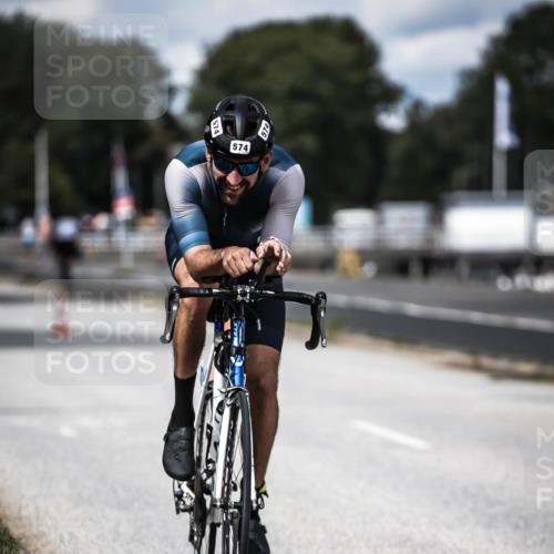 16.08.2026 - KN Förde Triathlon 2026 H.Heesch http://msf.ph/oto/9989606 16.08.2026 13:21:45 Radfahren 595, 704, 705, 730 meine-sportfotos.de