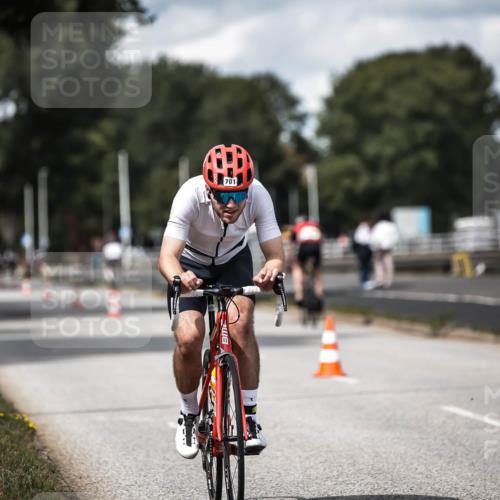 16.08.2026 - KN Förde Triathlon 2026 H.Heesch http://msf.ph/oto/9989618 16.08.2026 13:21:50 Radfahren 555 meine-sportfotos.de