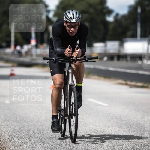 16.08.2026 - KN Förde Triathlon 2026 H.Heesch http://msf.ph/oto/9989657 16.08.2026 13:22:06 Radfahren 506, 577, 716 meine-sportfotos.de