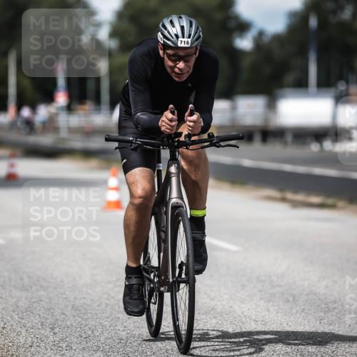 16.08.2026 - KN Förde Triathlon 2026 H.Heesch http://msf.ph/oto/9989659 16.08.2026 13:22:06 Radfahren 506, 577, 716 meine-sportfotos.de
