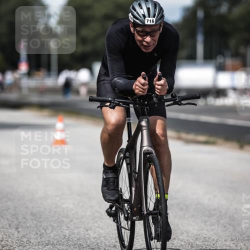 16.08.2026 - KN Förde Triathlon 2026 H.Heesch http://msf.ph/oto/9989663 16.08.2026 13:22:06 Radfahren 506, 577, 716 meine-sportfotos.de