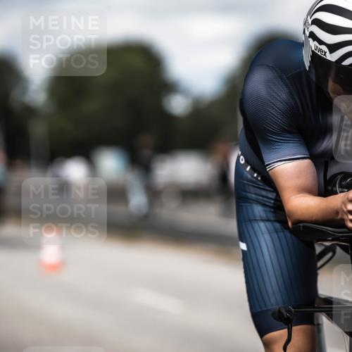 16.08.2026 - KN Förde Triathlon 2026 H.Heesch http://msf.ph/oto/9989735 16.08.2026 13:22:22 Radfahren 548, 599 meine-sportfotos.de