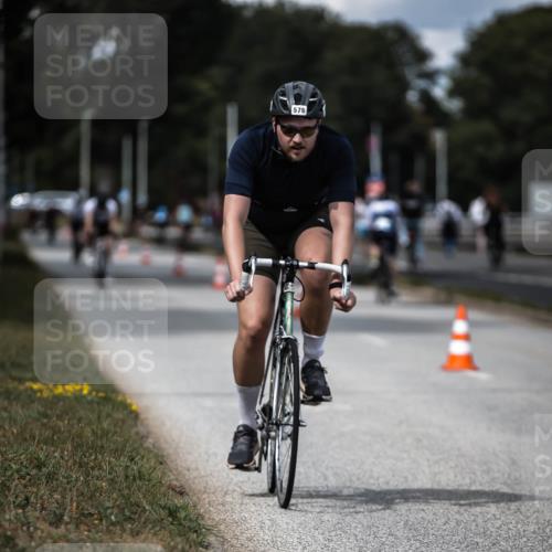 16.08.2026 - KN Förde Triathlon 2026 H.Heesch http://msf.ph/oto/9989738 16.08.2026 13:22:32 Radfahren 576, 601, 721 meine-sportfotos.de