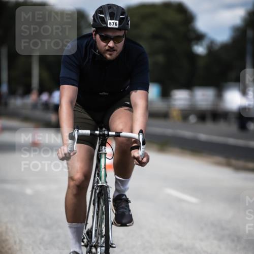 16.08.2026 - KN Förde Triathlon 2026 H.Heesch http://msf.ph/oto/9989753 16.08.2026 13:22:32 Radfahren 576, 601, 721 meine-sportfotos.de