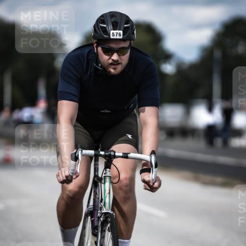 16.08.2026 - KN Förde Triathlon 2026 H.Heesch http://msf.ph/oto/9989757 16.08.2026 13:22:33 Radfahren 576, 601, 721 meine-sportfotos.de
