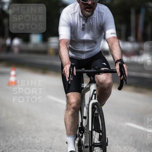 16.08.2026 - KN Förde Triathlon 2026 H.Heesch http://msf.ph/oto/9989801 16.08.2026 13:22:42 Radfahren 737 meine-sportfotos.de
