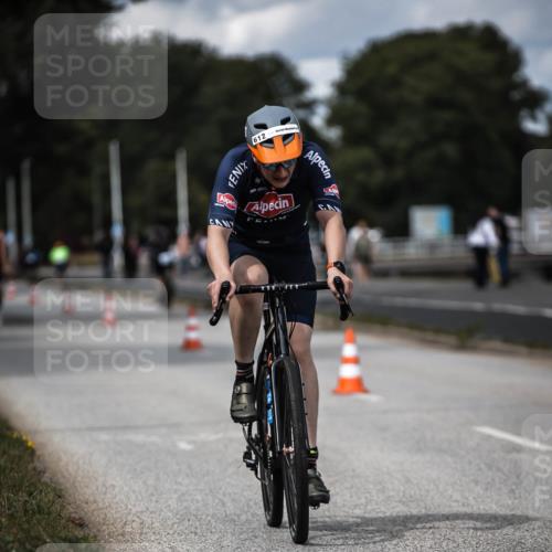 16.08.2026 - KN Förde Triathlon 2026 H.Heesch http://msf.ph/oto/9989830 16.08.2026 13:22:53 Radfahren 515, 539, 612 meine-sportfotos.de