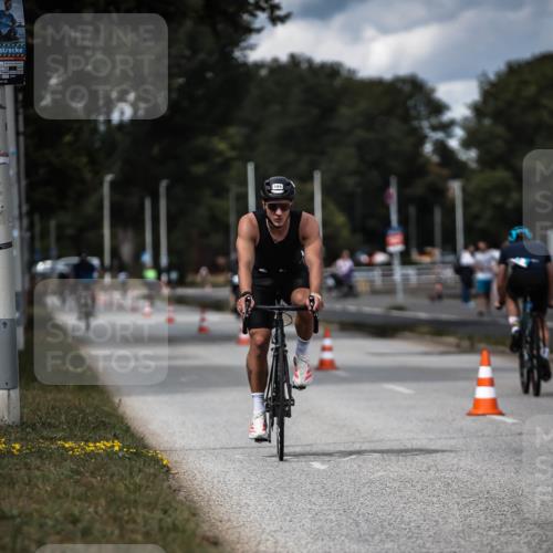 16.08.2026 - KN Förde Triathlon 2026 H.Heesch http://msf.ph/oto/9989837 16.08.2026 13:22:57 Radfahren 550, 612, 739 meine-sportfotos.de