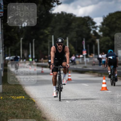 16.08.2026 - KN Förde Triathlon 2026 H.Heesch http://msf.ph/oto/9989838 16.08.2026 13:22:57 Radfahren 550, 612, 739 meine-sportfotos.de