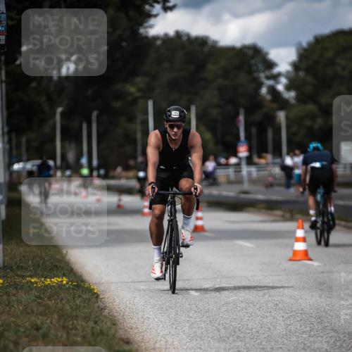 16.08.2026 - KN Förde Triathlon 2026 H.Heesch http://msf.ph/oto/9989839 16.08.2026 13:22:57 Radfahren 550, 612, 739 meine-sportfotos.de